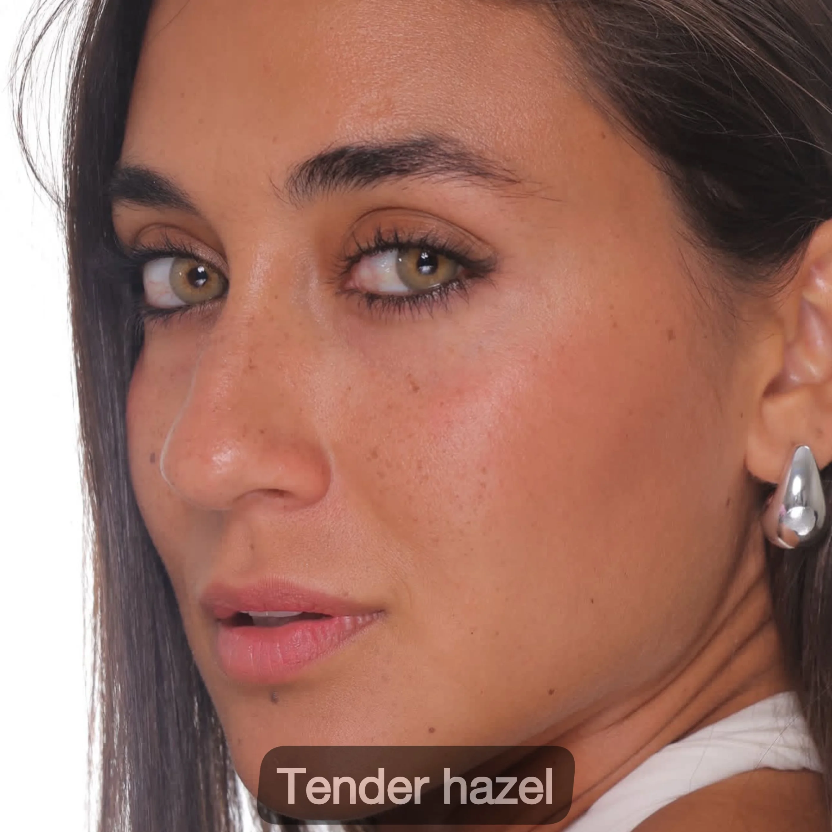 لنز رنگی ماهانه دسیو (Desio)
