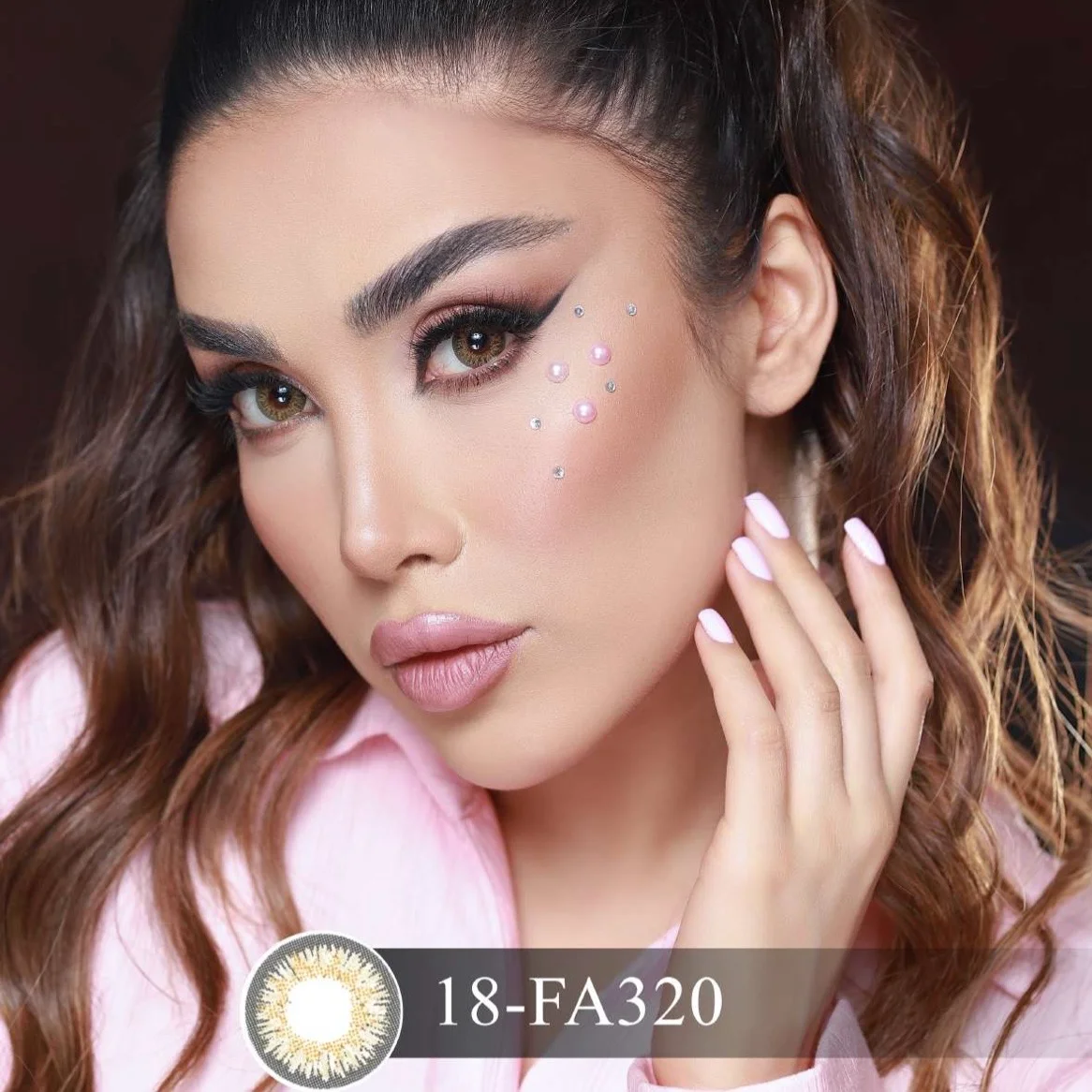 لنز رنگی سالانه هرا (Hera)